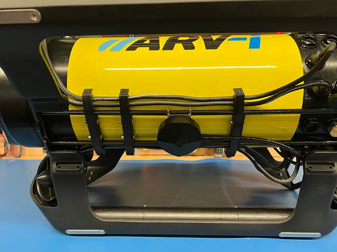 Underwater surveys with AUV and DVL Boxfish ROV