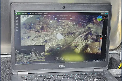GUI of underwater GPS computer with underwater GPS G2 GUI